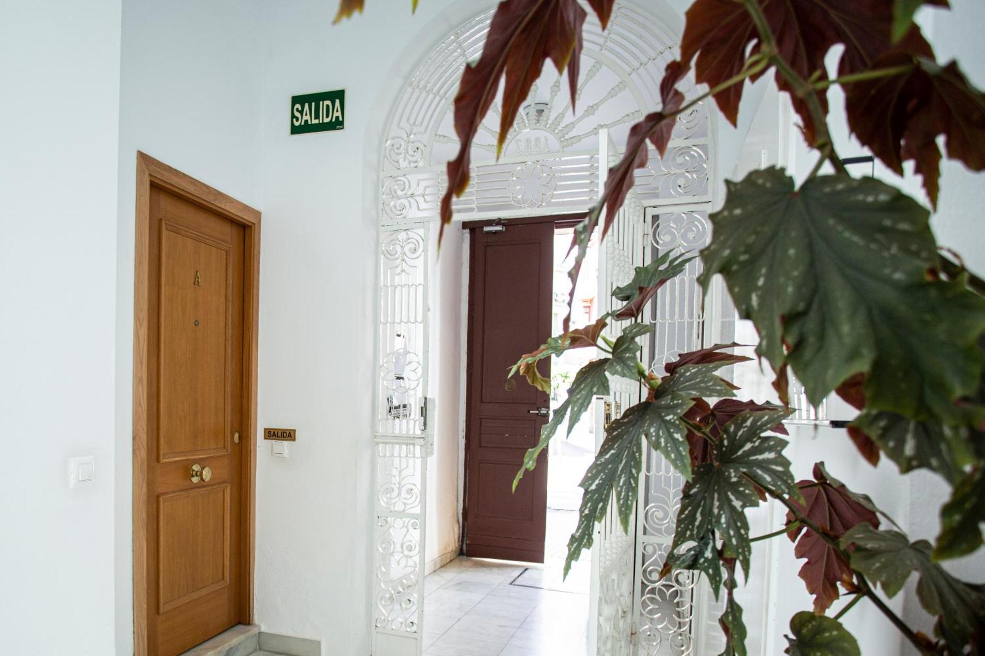 Wish Suite Cervantes Seville Exterior photo