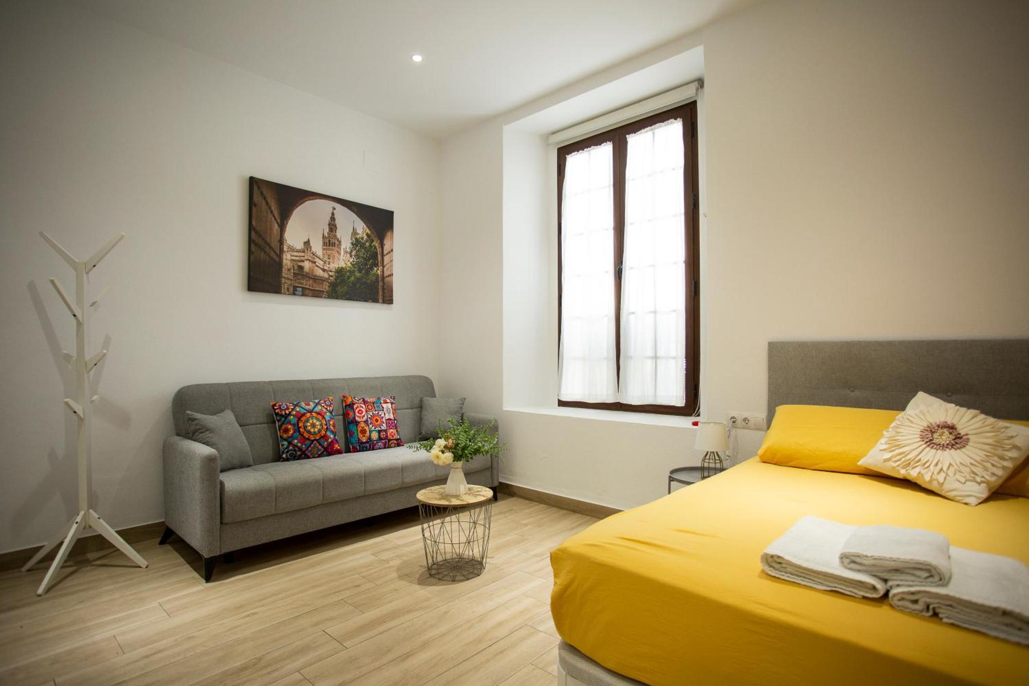 Wish Suite Cervantes Seville Exterior photo